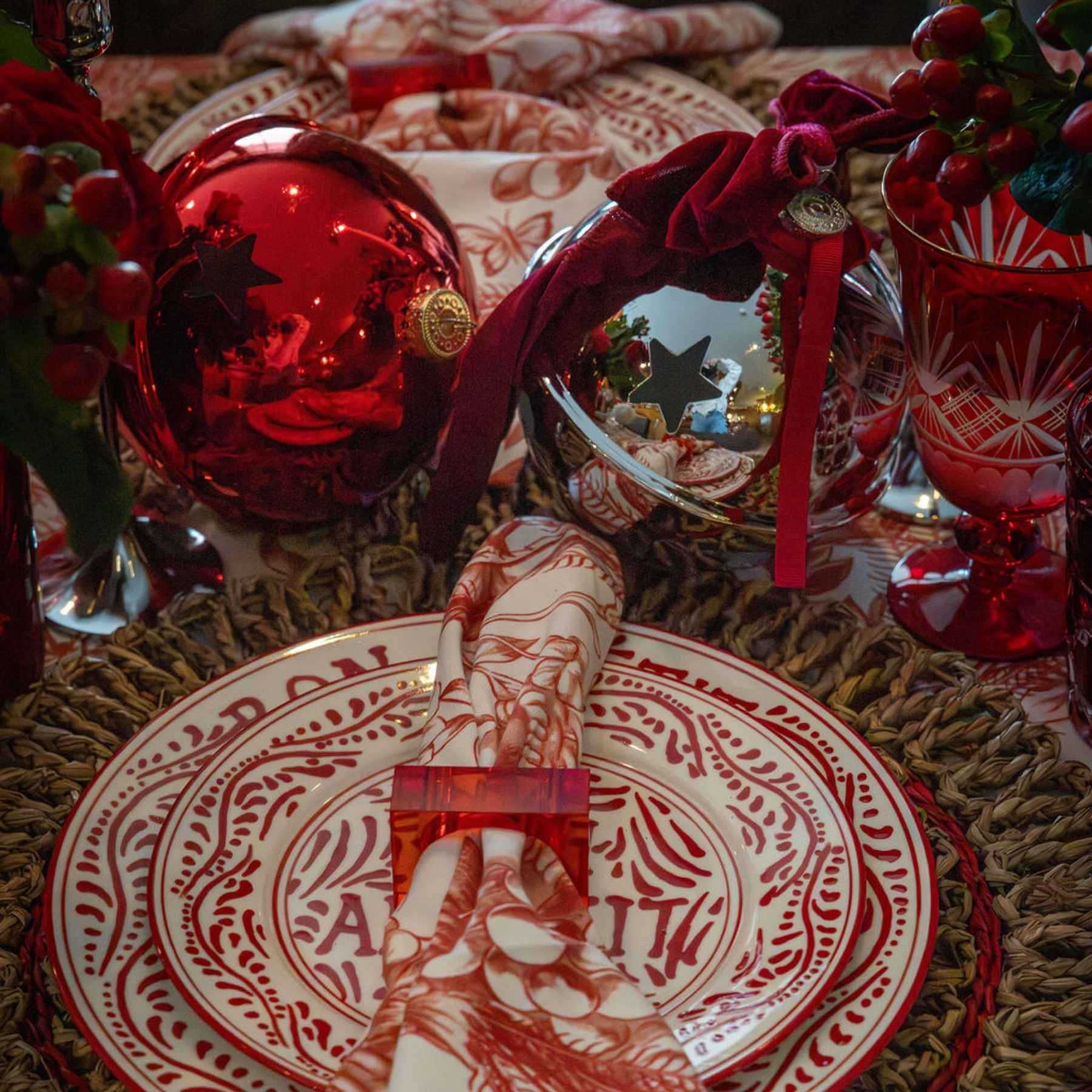 Red Star Bells (Set of 4) - LUXE AND BEAU