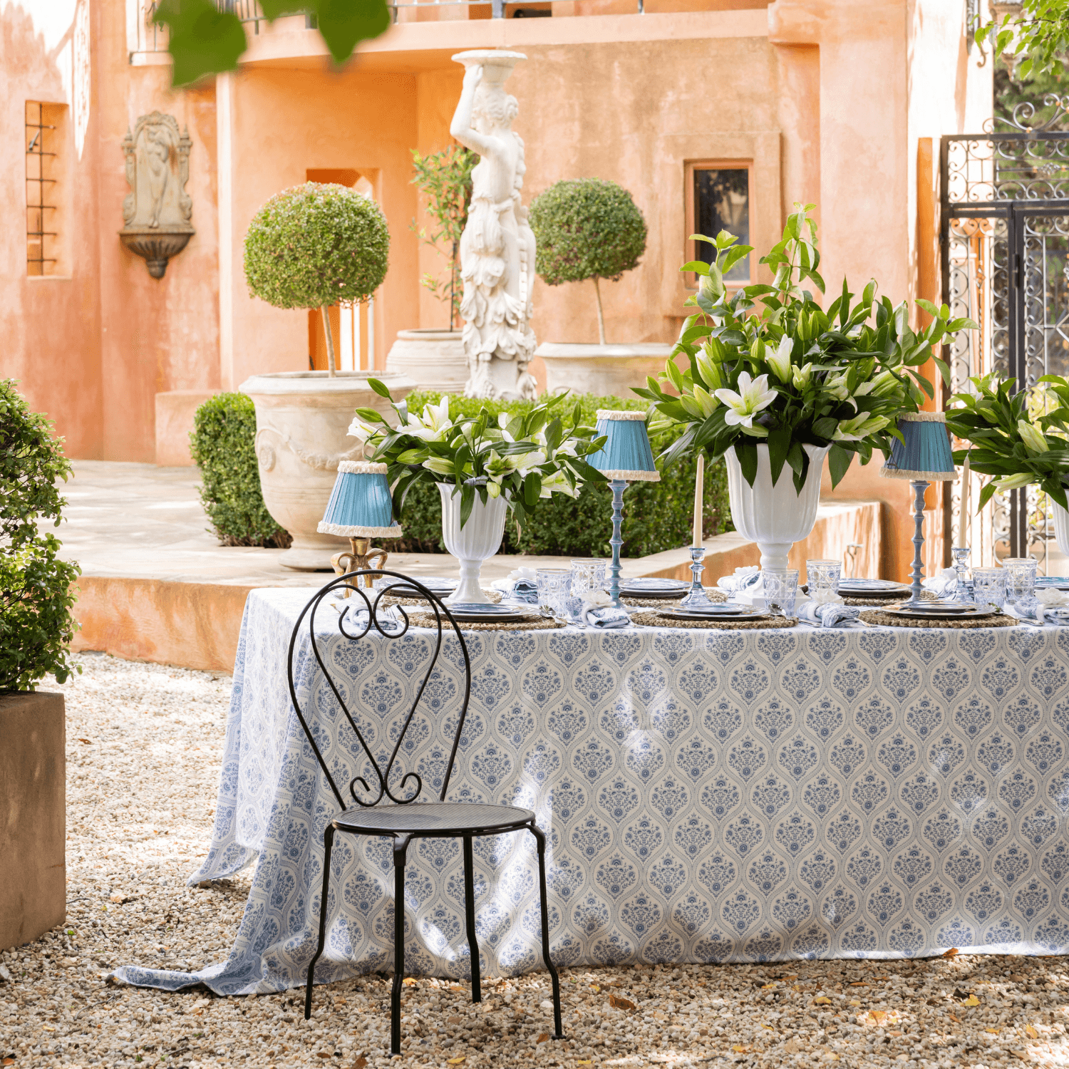 Blue Willow Trellis Table Cloth - LUXE AND BEAU