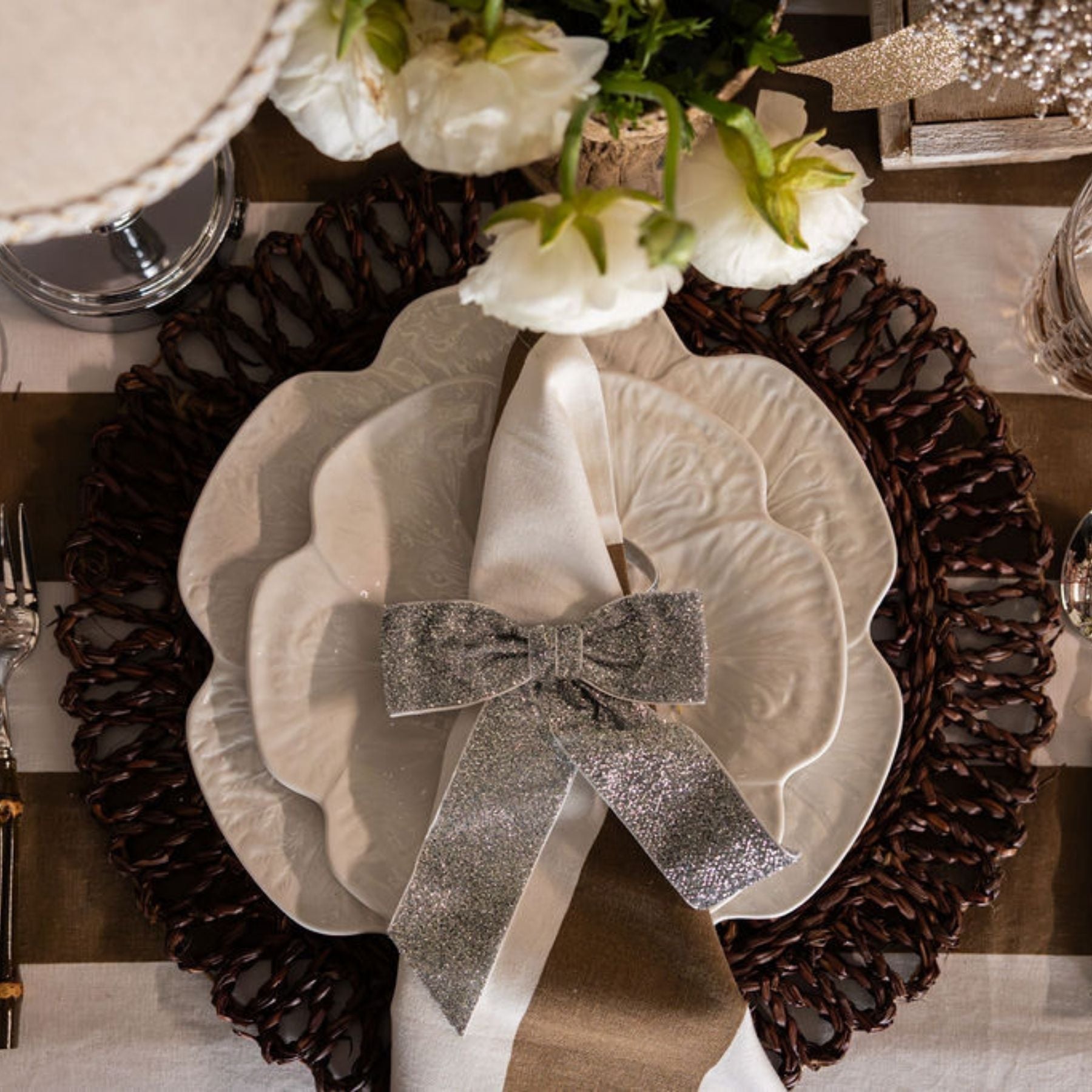 Dark Seagrass Placemat (Set of 4) - LUXE AND BEAU