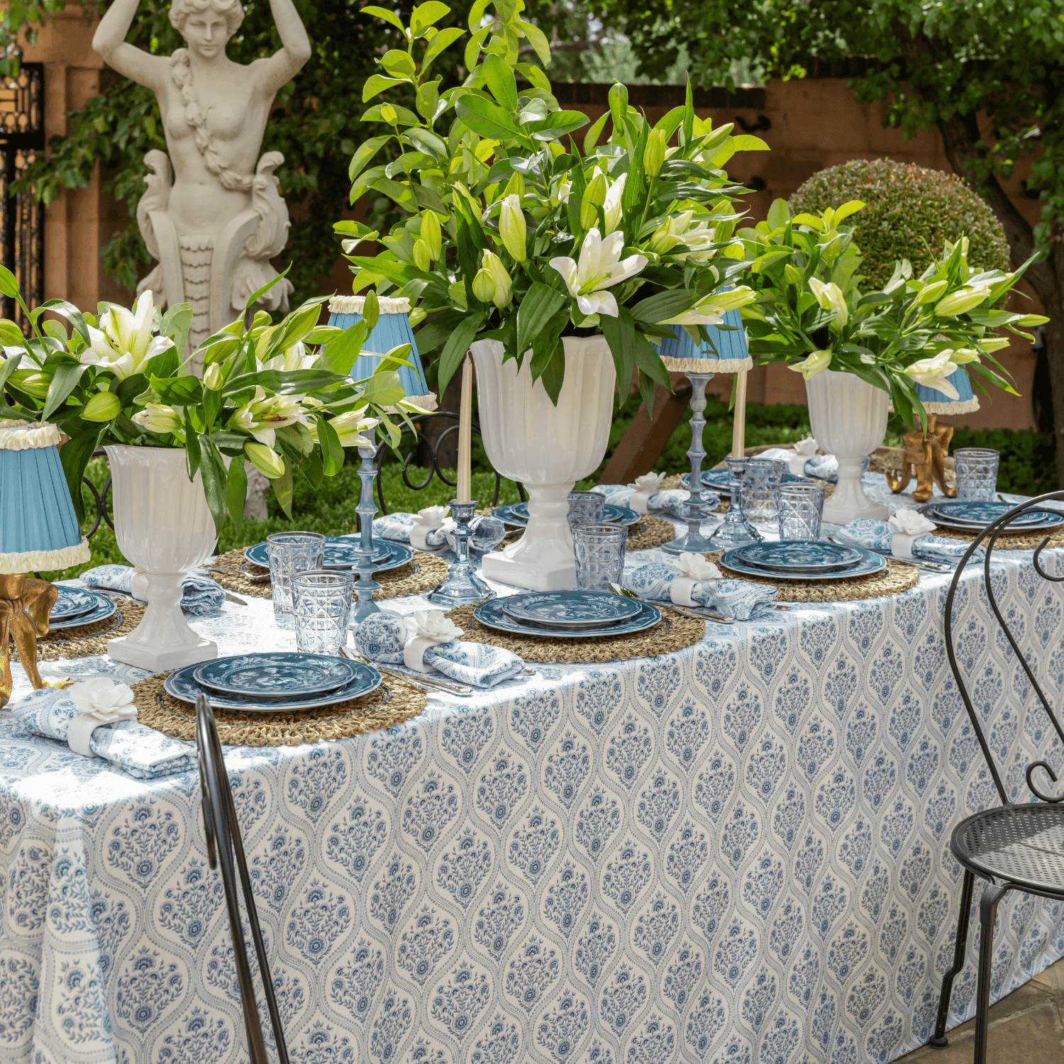 Blue Willow Trellis Napkins (Set of 4) - LUXE AND BEAU