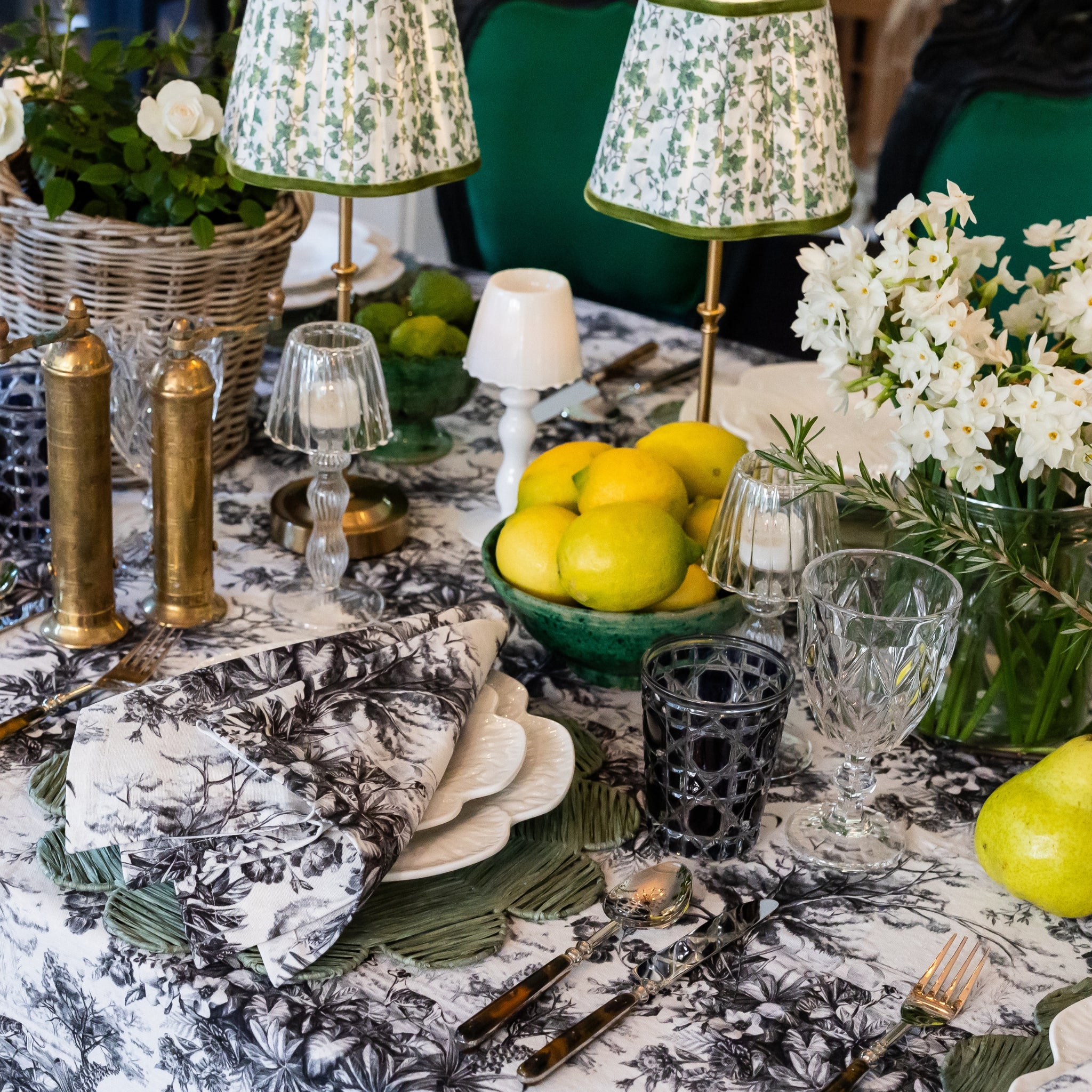 White Cabbage Dinner Plate - LUXE AND BEAU