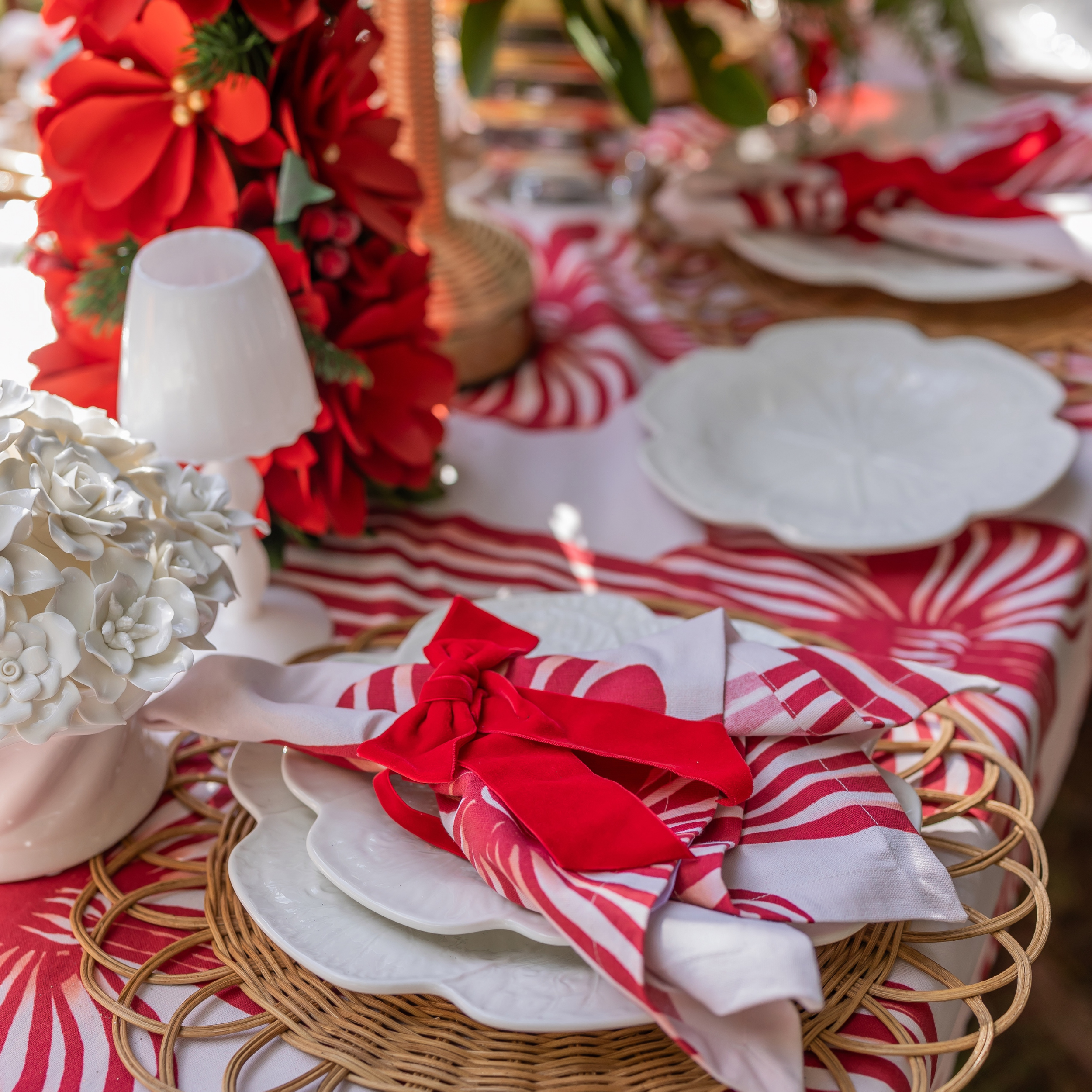 Red Bow Napkins (Set Of 4) - LUXE AND BEAU