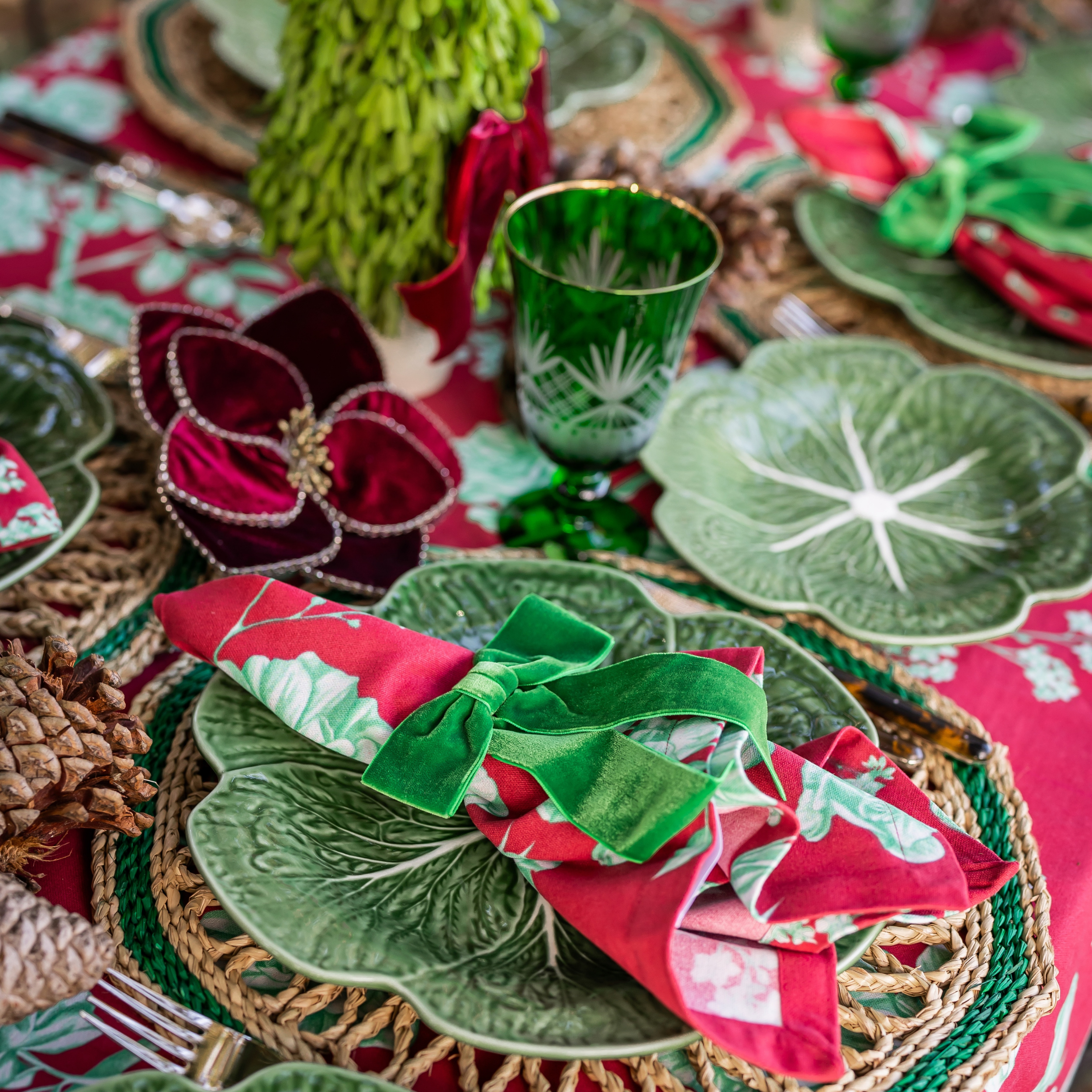 Deep Red Flower Decoration (Set of 4) - LUXE AND BEAU