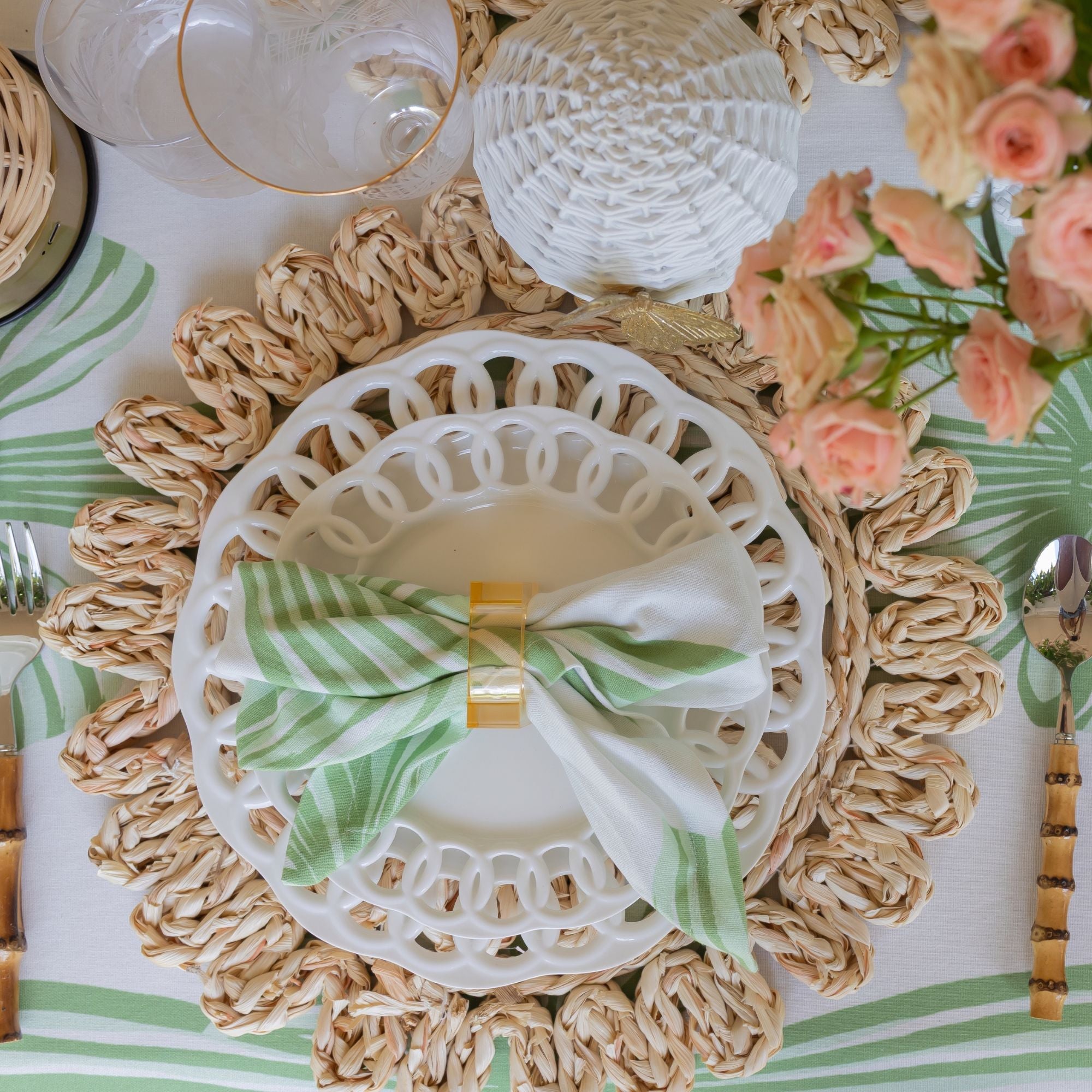 Grace Bows Napkin Pale Green (Set of 4) - LUXE AND BEAU