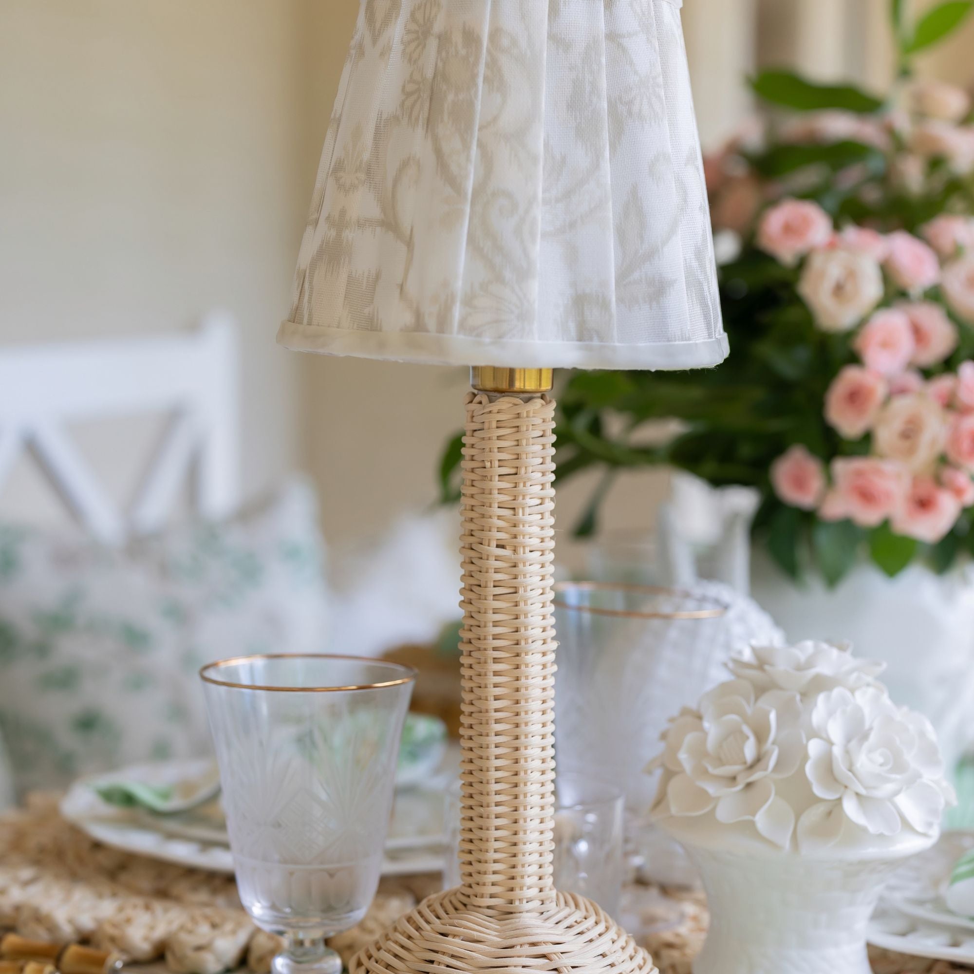 Clear Glass Goblet With Gold Rim (Set of 4) - LUXE AND BEAU