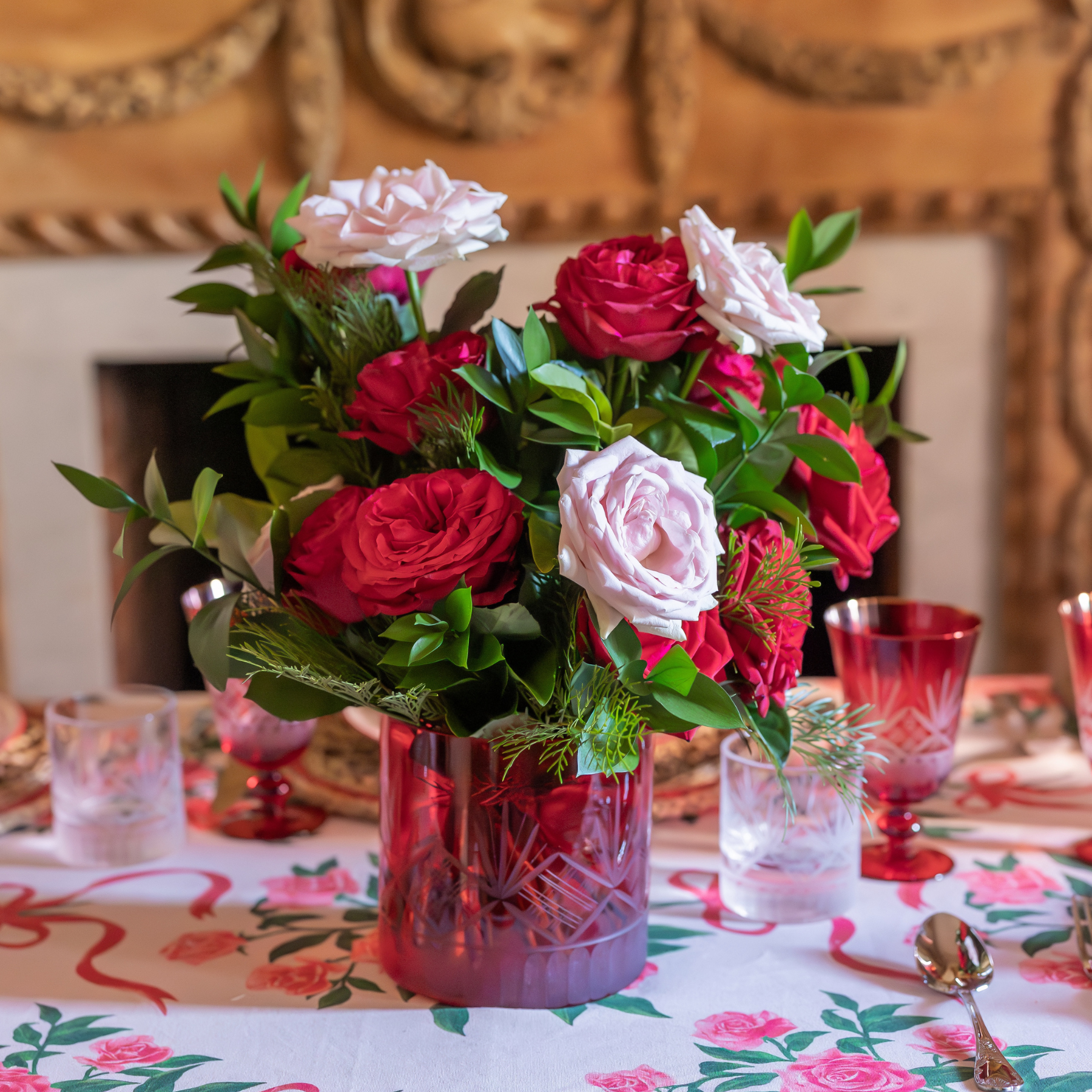 Rouge Etched Glass Vase - LUXE AND BEAU