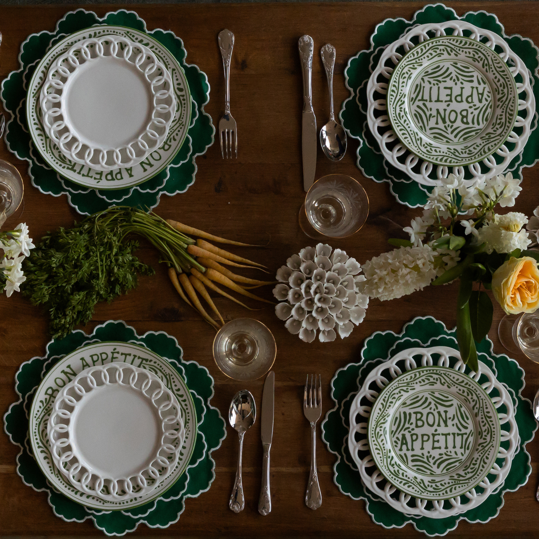 Green Bon Appetit Dinner Plate - LUXE AND BEAU