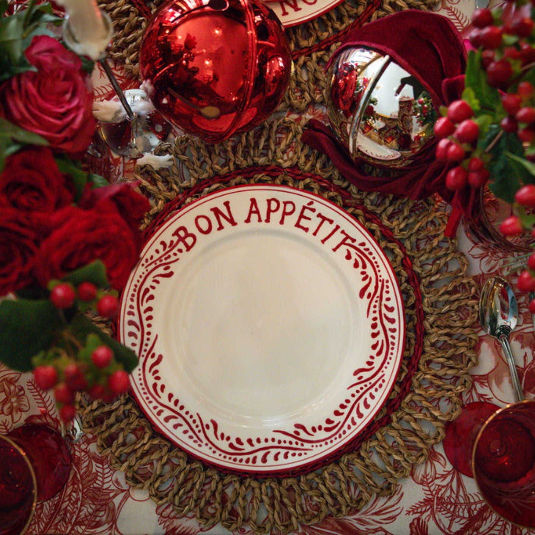 Rouge Bon Appetit Dinner Plate - LUXE AND BEAU