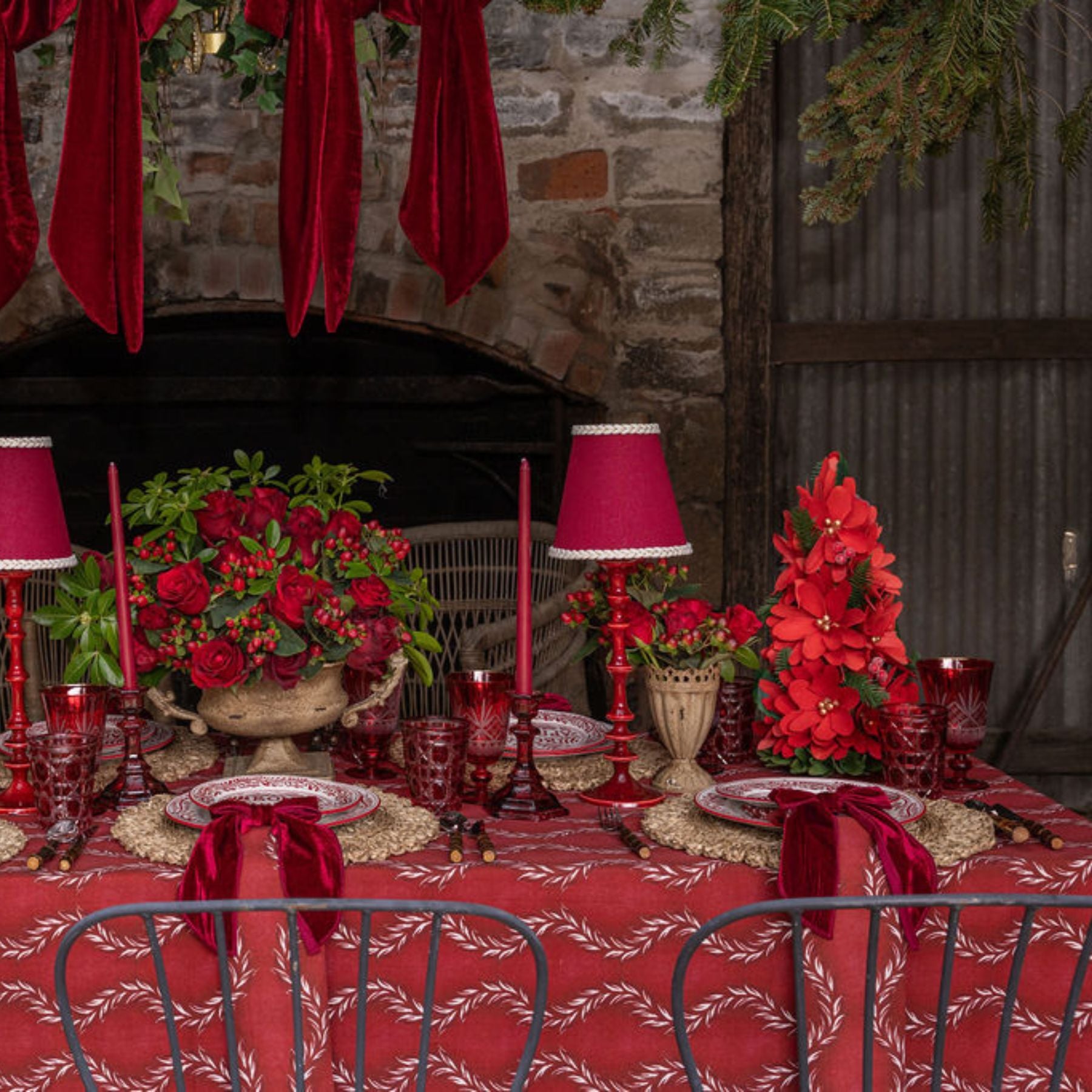 Red Floral Christmas Tree - LUXE AND BEAU