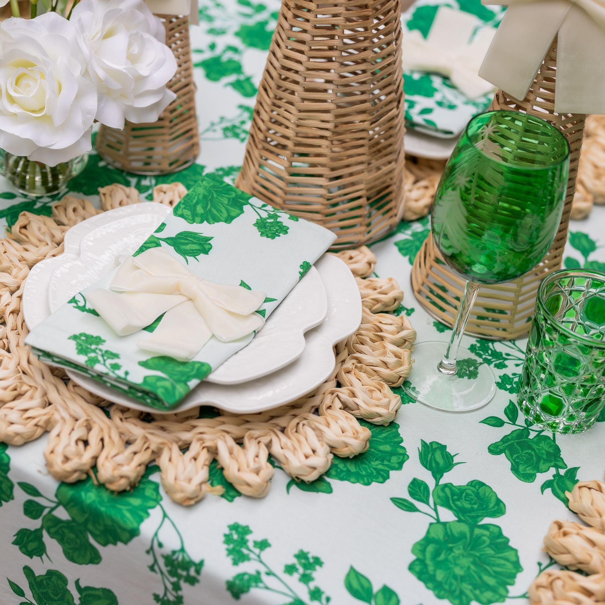 White Cabbage Dinner Plate - LUXE AND BEAU