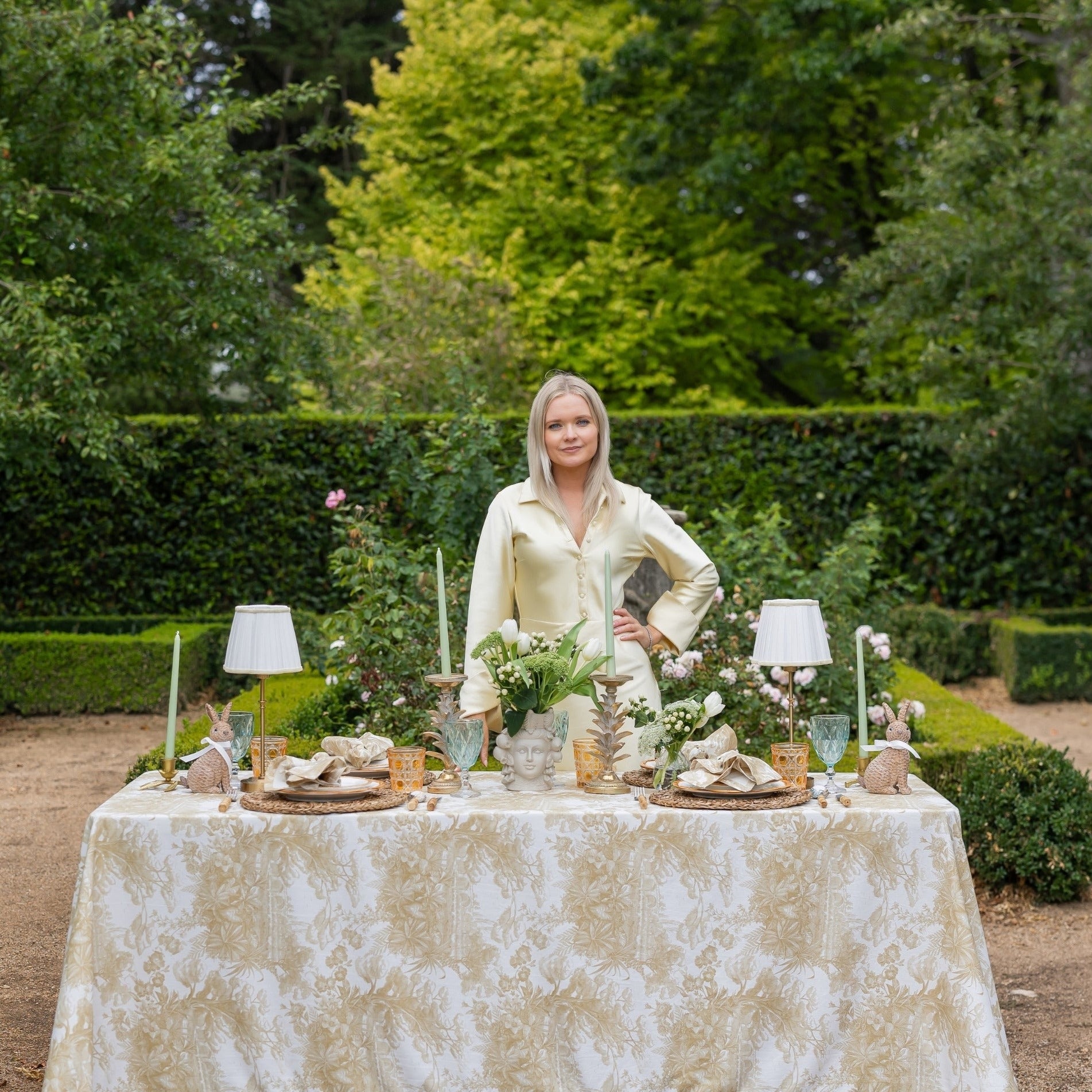 Avignon Toile Table Cloth - LUXE AND BEAU