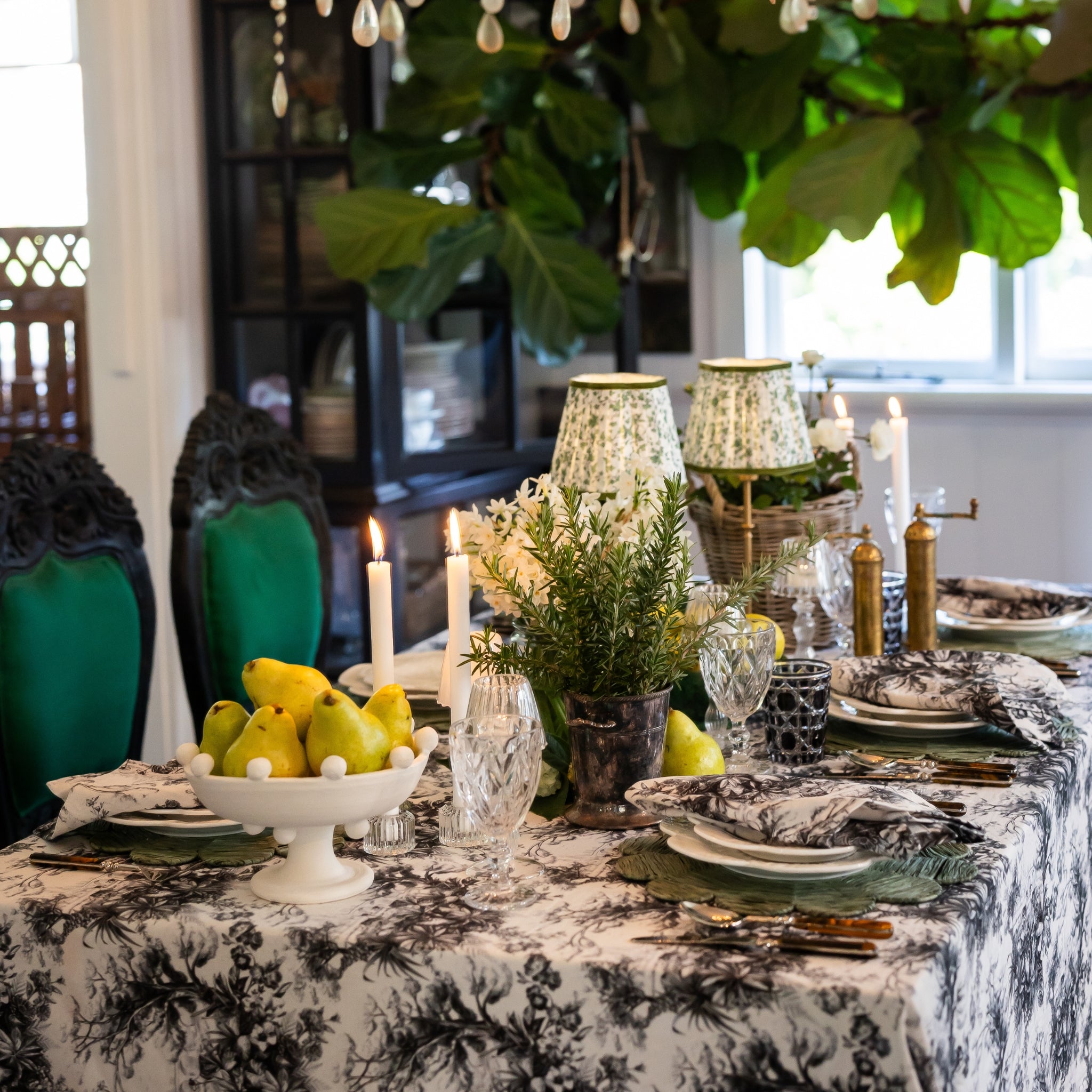 White Cabbage Dinner Plate - LUXE AND BEAU