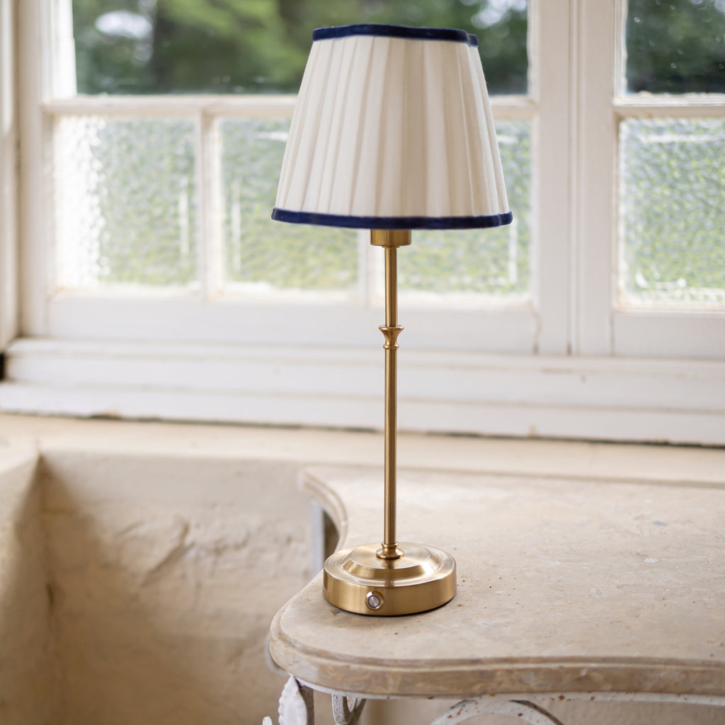 Buy Luxe Cushions & Linens - Blue Scallop Shade USB Table Lamp - By Luxe & Beau Designs 