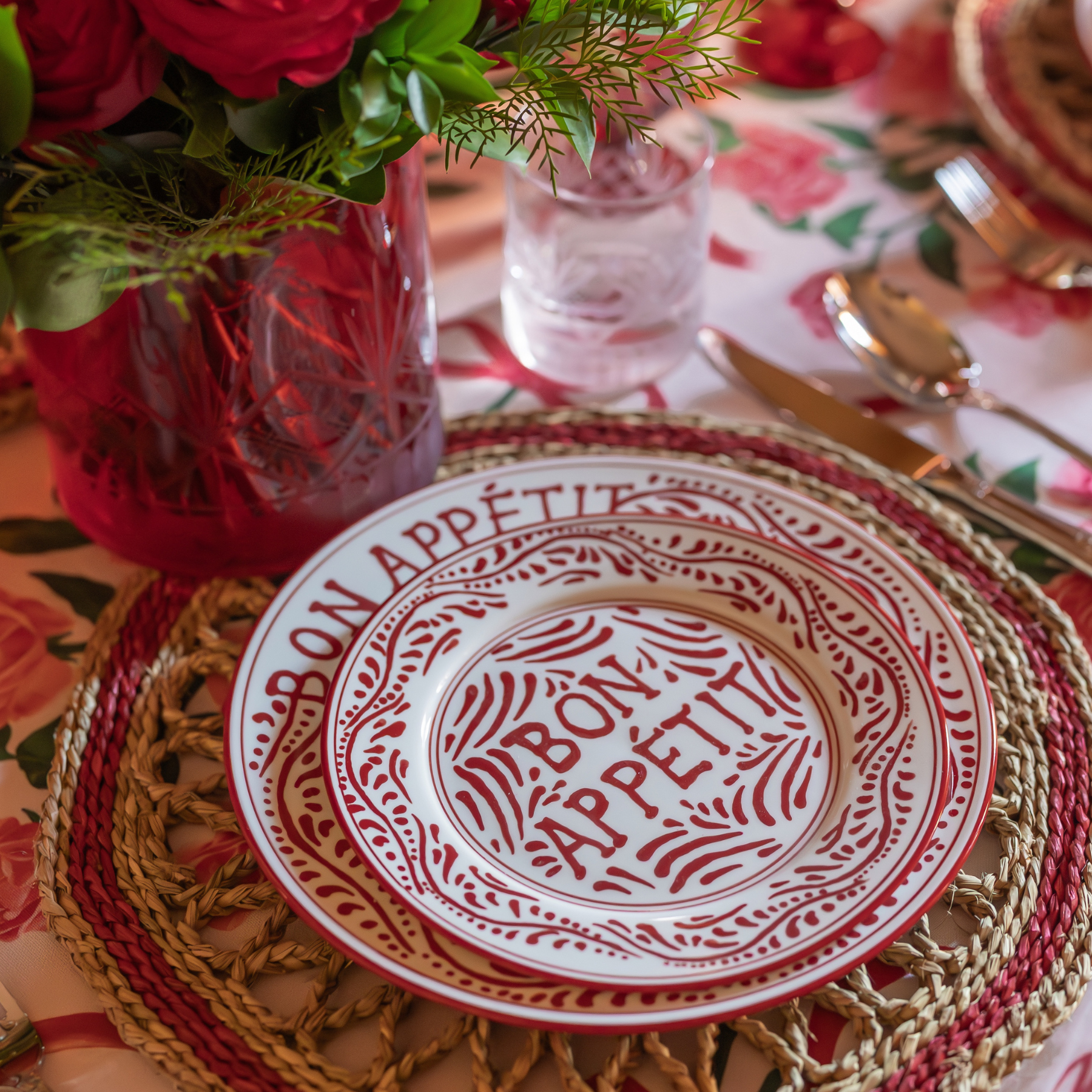 Ruby Octagon Seagrass Placemat (Set of 4) - LUXE AND BEAU