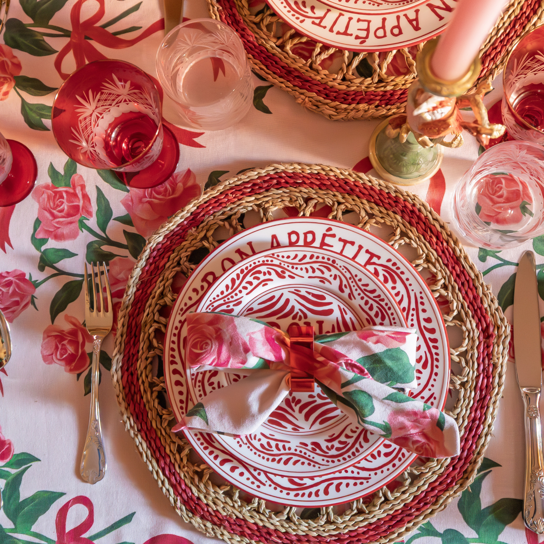 Ruby Octagon Seagrass Placemat (Set of 4) - LUXE AND BEAU