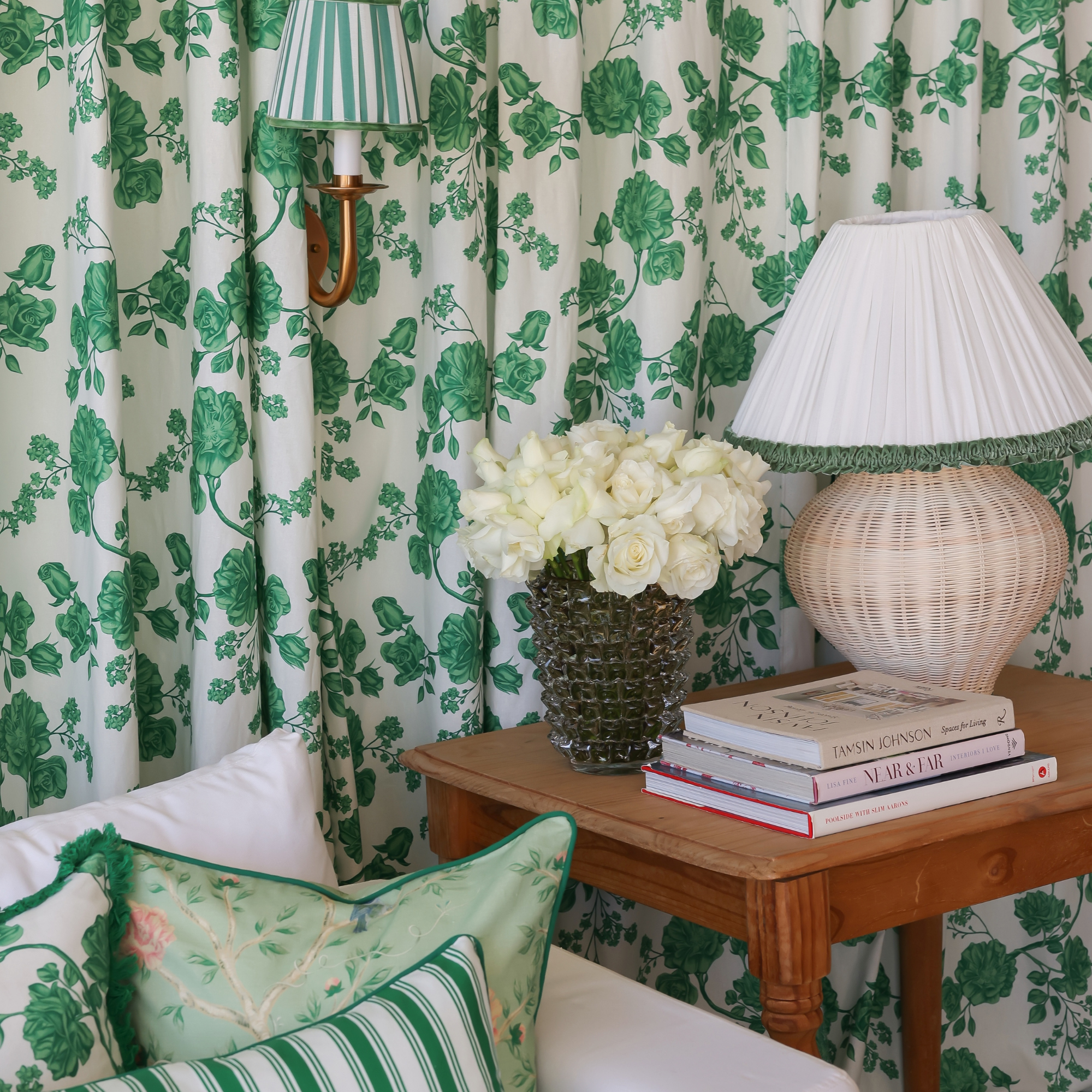 Blue cream cushions deals